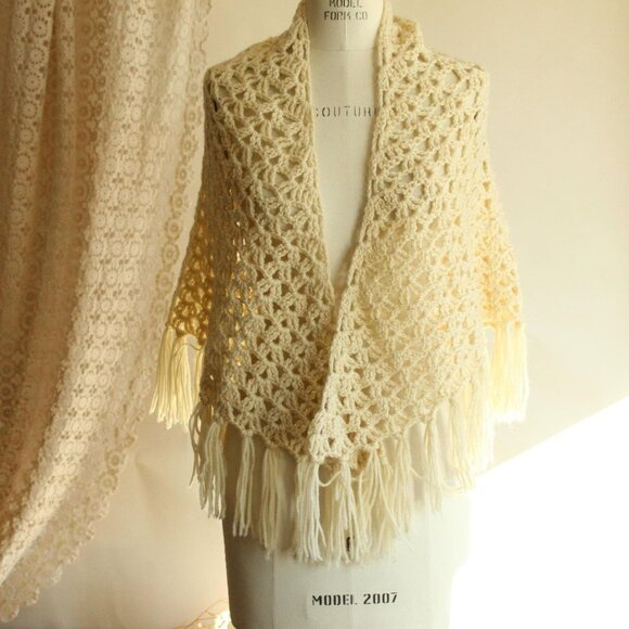 Vintage 1960s 1970s Shawl, Ivory Knit with Fringe Cape or Wrap - Picture 2 of 11